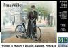 1/35 Woman & Bicycle